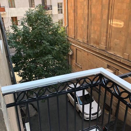 Apartment On Moskovyan 31 Erywań Zewnętrze zdjęcie